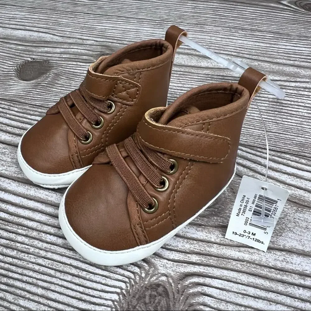 Old Navy  Boys Cognac Brown Crib Style Boots Sz 0-3M
